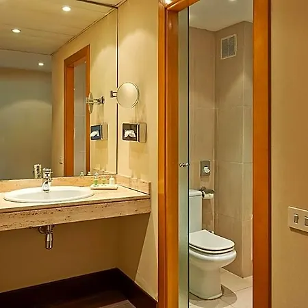 Nh Ciutat De Hotel