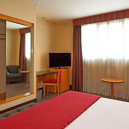 Hotel Nh Ciutat De 4*