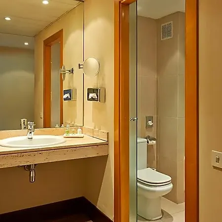 Nh Ciutat De Hotel 4*