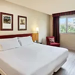 Nh Ciutat De Hotel