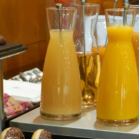 Nh Ciutat De Hotel 4*