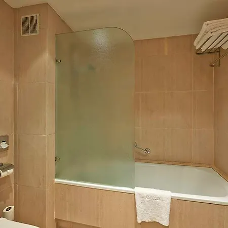 Hotel Nh Ciutat De