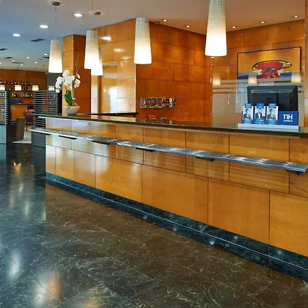 Hotel Nh Ciutat De 4*