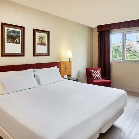 Nh Ciutat De Hotel