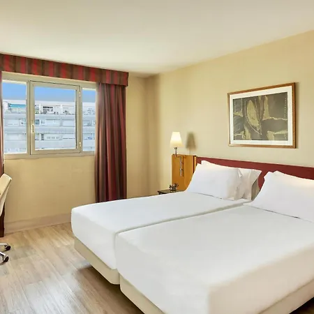 Hotel Nh Ciutat De 4*