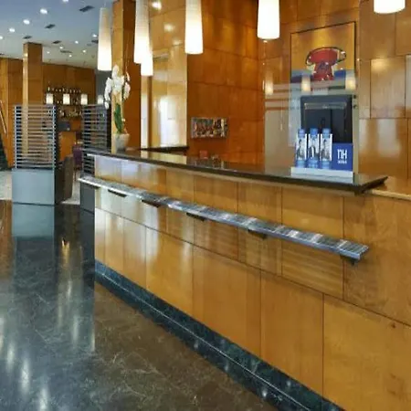 Hotel Nh Ciutat De