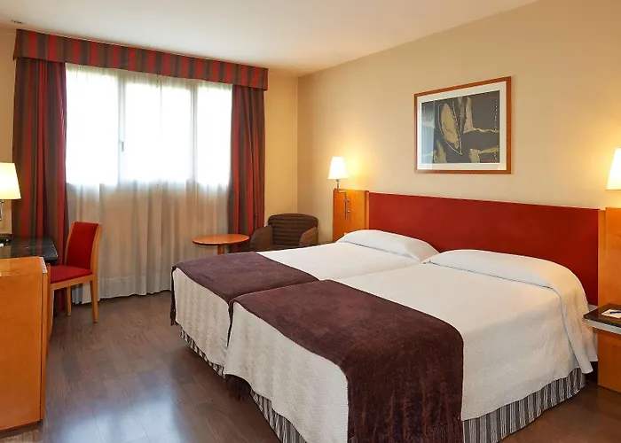 Hotel Nh Ciutat De 4*