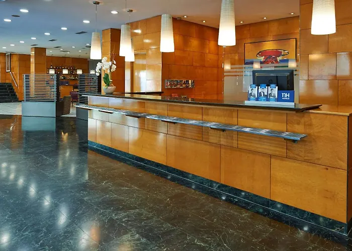 Hotel Nh Ciutat De 4*