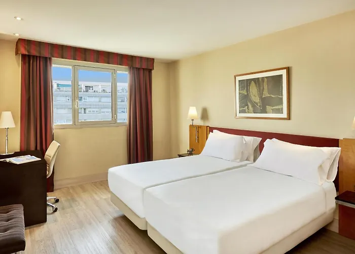 Hotel Nh Ciutat De 4*