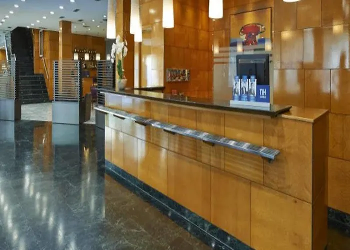 Hotel Nh Ciutat De